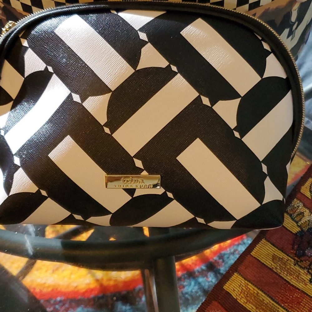 Trina turk large cosmetic bag 🎒with goddess filled xo